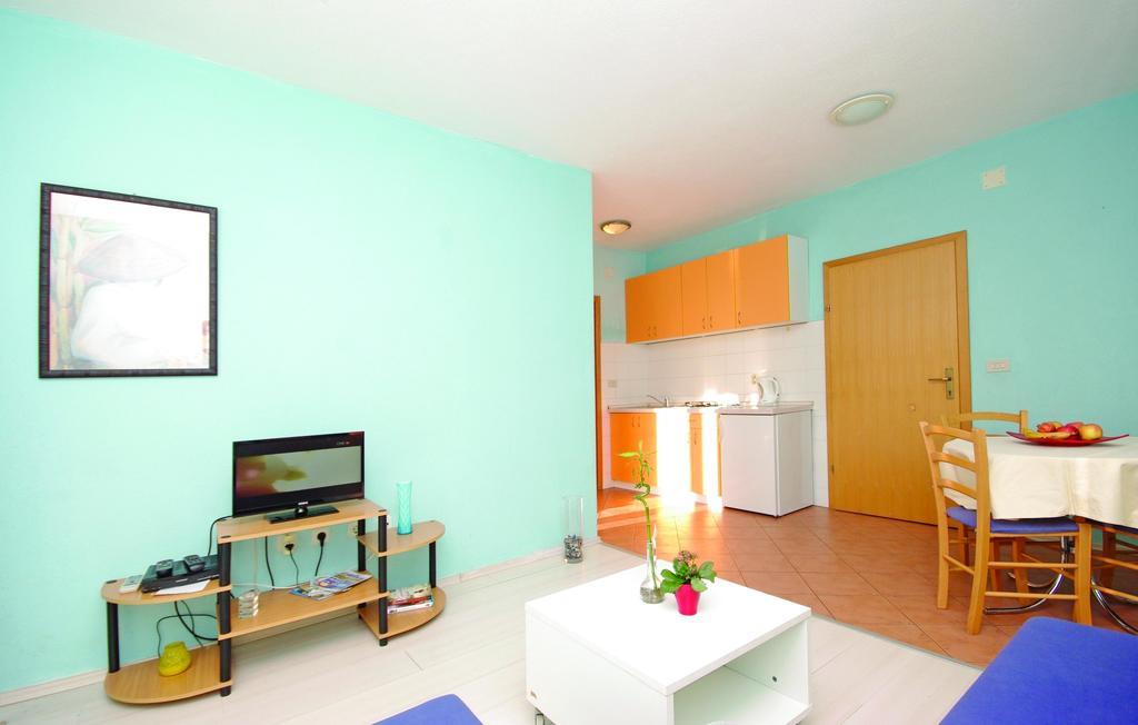 Apartments Макарска Стая снимка
