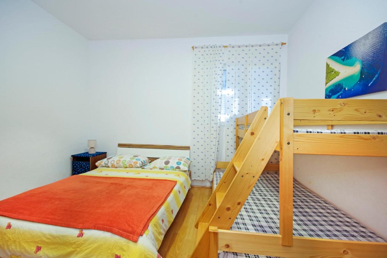 Apartments Макарска Екстериор снимка