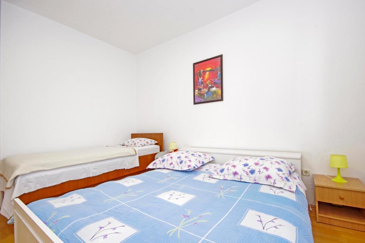 Apartments Макарска Екстериор снимка