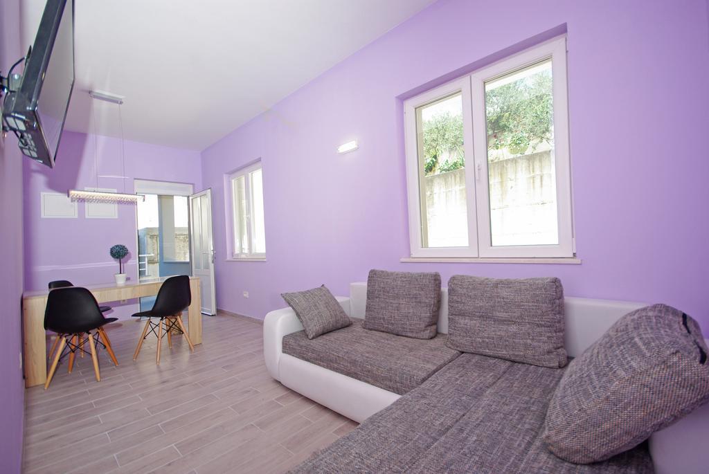 Apartments Макарска Екстериор снимка